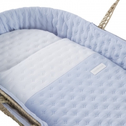 Moisés para bebé con base de mimbre SOFT detalle celeste